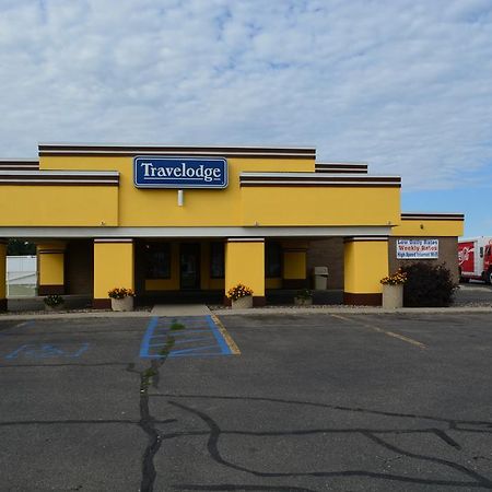 Travelodge By Wyndham Grand Forks Exterior photo